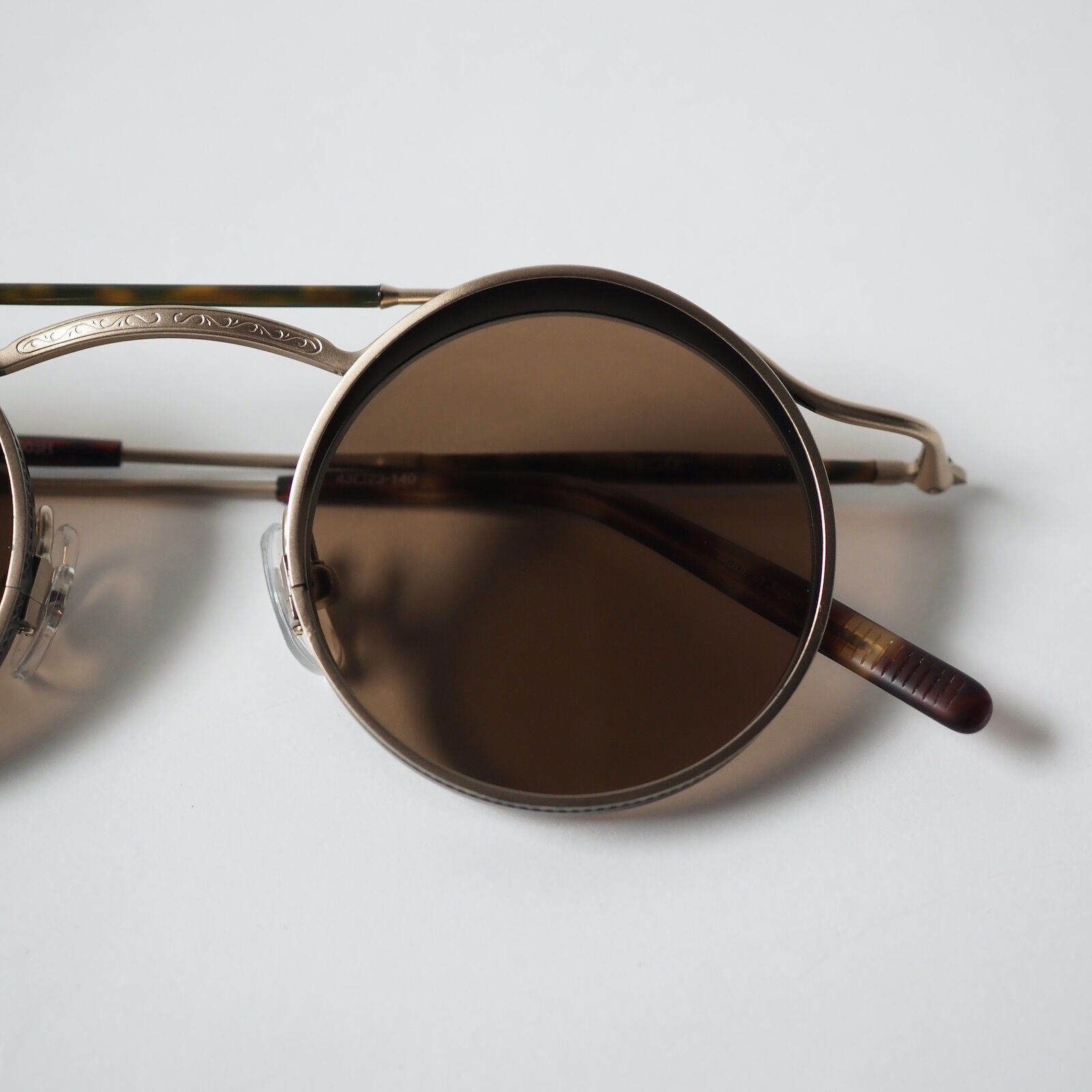 B005D376-243A-461D-99A2-E0D44D64AA10