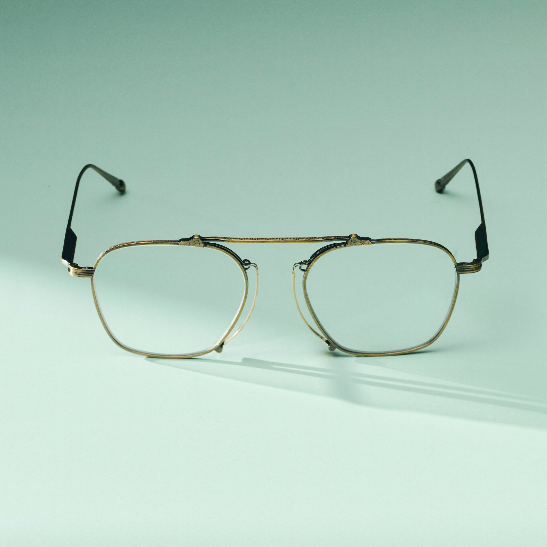 F79B58EF-0880-469B-B110-3932747548F7